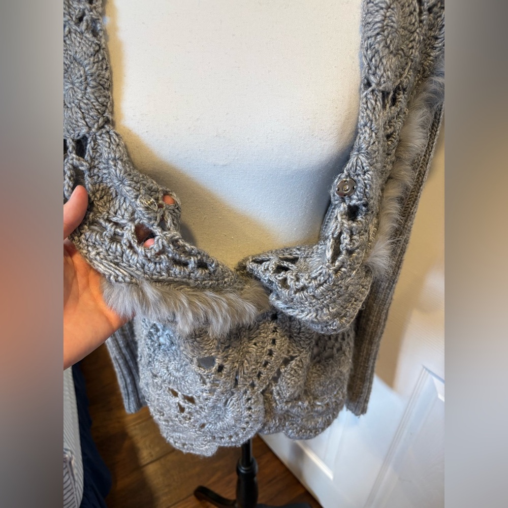 Sioni Crochet Rabbit Fur Trim Wrap Cardigan S/M - Picture 10 of 11